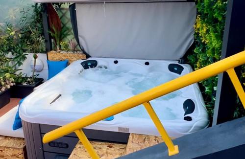 Torreira House | O CANTINHO DA RIA - with POOL and JACUZZI