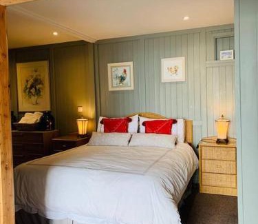Caherdaniel Apartment | O' Carroll's Cove Accommodation - Beach Cove