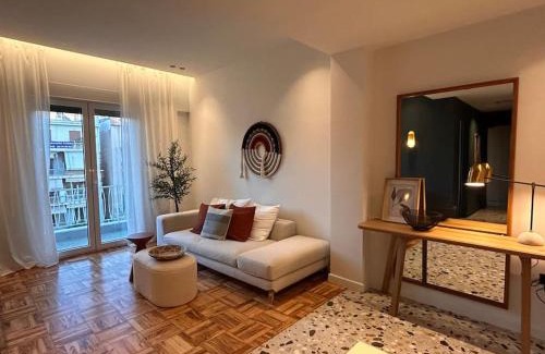 Kallithea Apartment | O live Athens