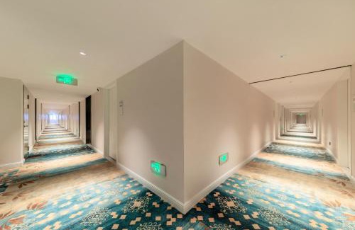 Liwan Hotel | O LIVE Social Hotel Guangzhou Station Baima Clothing City