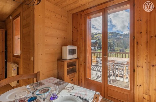 Albiez-le-Vieux House | O'mikely - LE Mickey