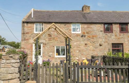 Beadnell House | O'Neil Cottage