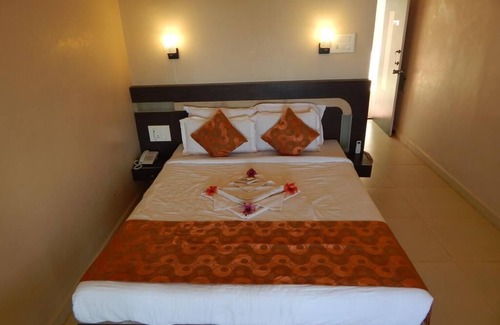 Ganpatipule Hotel | O'Nest Nakshatra Beach Resort