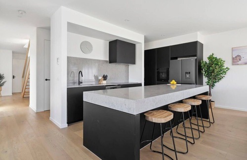 Ocean Grove House | Oak Anchor I Luxury Ocean Grove Retreat