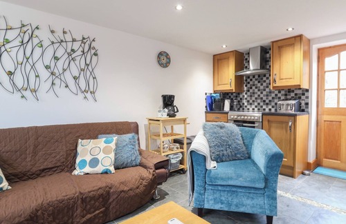 Bicton Cottage | OAK COTTAGE, family friendly, character holiday cottage in Aylesbeare