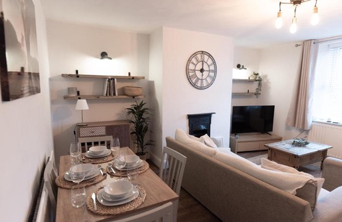 Deepcar House | Oak Cottage