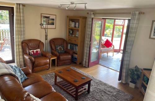 Llandysul House | Oak Cottage