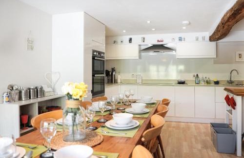 Chillington House | Oak Cottage