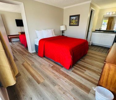 Branson Theater District Hotel | Oak Grove Inn