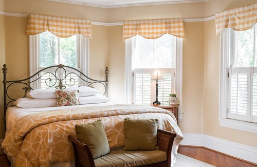 Waynesville Bed & Breakfast | Oak Hill on Love Lane