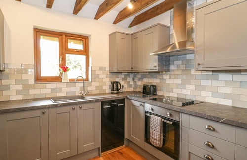 Watchet Cottage | OAK LODGE, family friendly, character holiday cottage in Washford