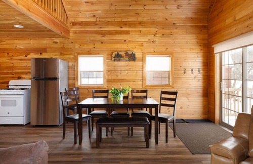 Bethlehem Cabin | Oak Premier: Family Rustic Log Cabin