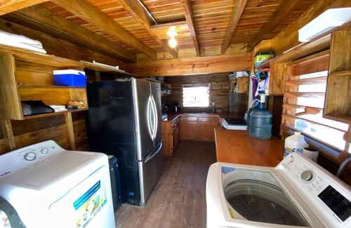 Calabash Bight House | OAK RIDGE CAY - private guesthouse bedroom2 with ensuite bathroom