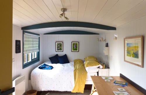 Bridport Other | Oak Shepherds Hut