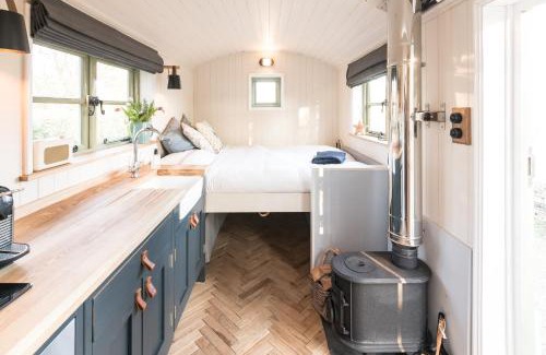 Honley Other | Oak + Stars Hideaway