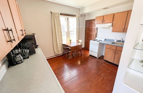 Mahomet House | Oak Street Station in Downtown Mahomet