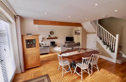Thornton Dale House | Oak Tree Barn