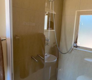 Paarl Cabin | Oak Tree Lodge