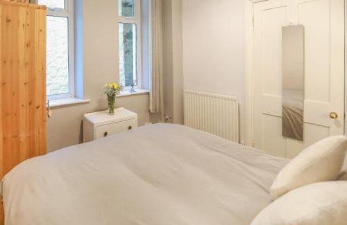 Westleigh House | Oak - Uk38687