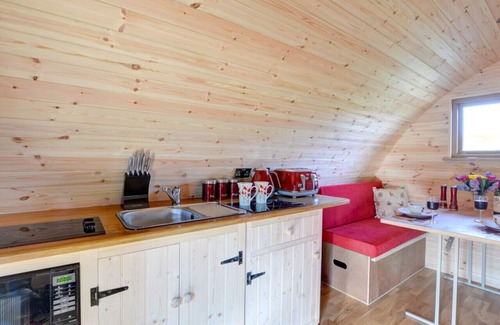 Llanddeusant House | Oak View - One Bedroom House, Sleeps 2