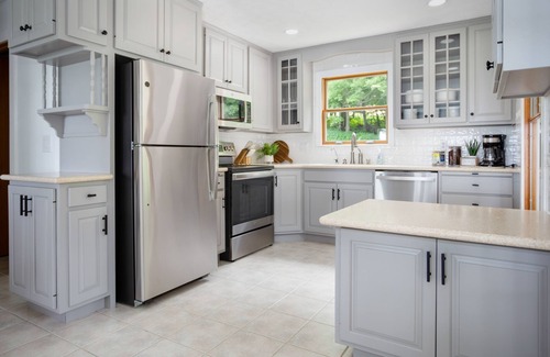 Loudonville House | Oakbridge Retreat w/Tennis Court,10 min to Mohican
