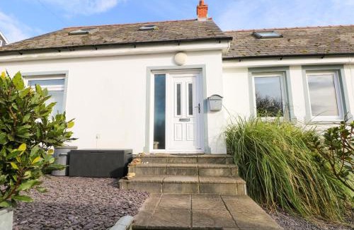 Llanstadwell House | Oakdene