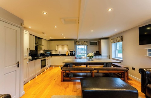 Alfreton Cottage | Oakerthorpe Holiday Village