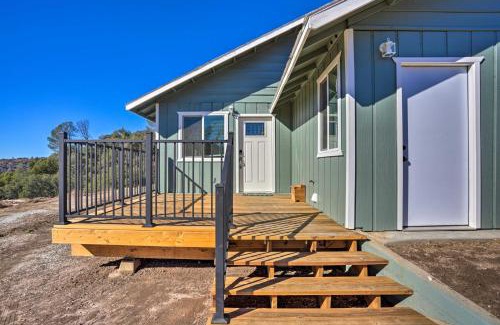 Yosemite Forks House | Oakhurst Duplex about 13 Mi to Yosemite National Park!