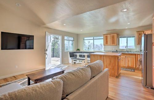 Yosemite Forks House | Oakhurst Duplex about 13 Mi to Yosemite National Park!