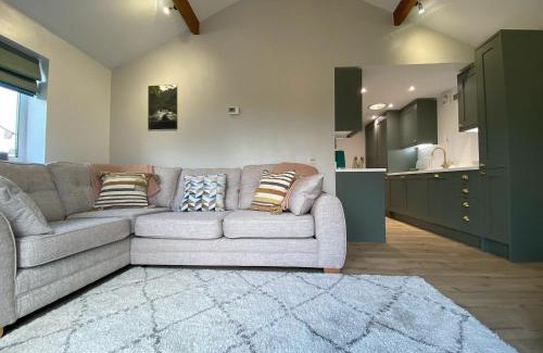 Old Brampton House | Oakleigh