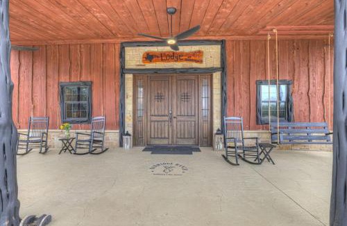 Johnson City House | Oakridge Ranch - Pool,Hot Tub, Pickleball Court, Whiskey & Wine Room