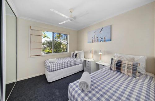 Golden Beach House | Oaks Family Getaway - Resort, Beach