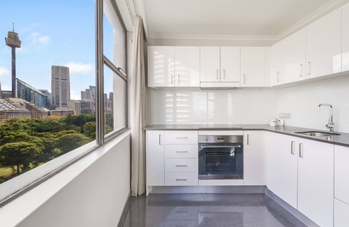 Darlinghurst Apartment | Oaks Sydney Hyde Park Suites