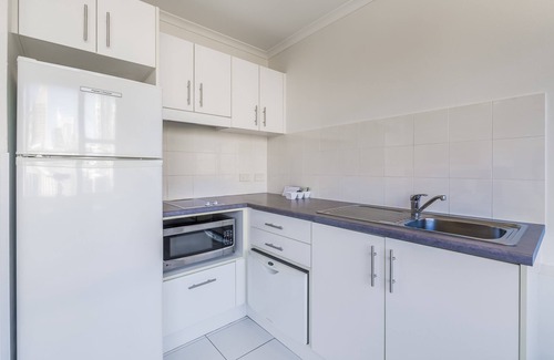Darlinghurst Apartment | Oaks Sydney Hyde Park Suites