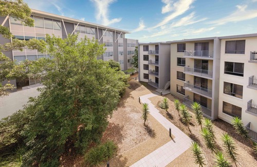 North Ryde Apartment | Oaks Sydney North Ryde Suites