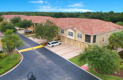 West Kissimmee Hotel | Oakwater Resort 2805