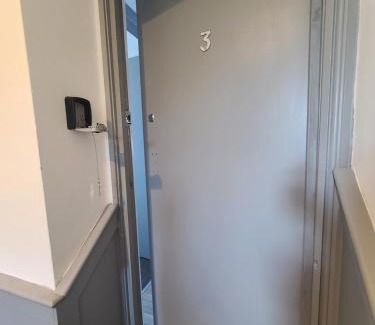 Lulsgate Bottom Bed & Breakfast | Oakwood Airport Accommodation