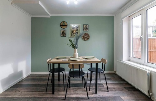 Little Eaton House | Oakwood House- 3 Miles from Derby City Centre