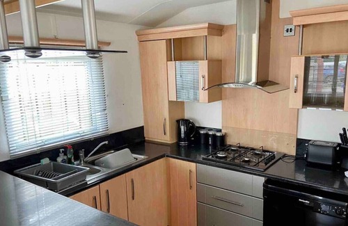 Knott End-on-Sea House | Oakwood Sleeps5 Caravan Family/Camping Lancashire