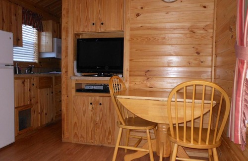 Descanso Resort | Oakzanita Springs Camping Resort Cabin 1