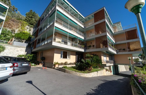 Ospedaletti Apartment | Oasi Apartment With Seaview by Wonderful Italy
