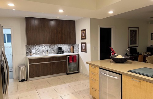 Beachway Estates House | Oasis away from Home.