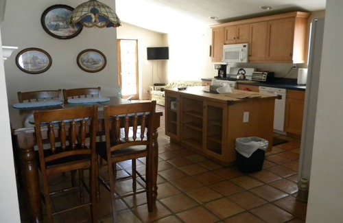 Pierpont Bay House | "Oasis by the Sea" Ventura STVR #2260