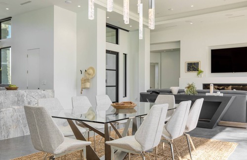 Temecula Villa | Oasis Del Sol by AvantStay | Pool, Outdoor Dining, Open Spaced Living Area!