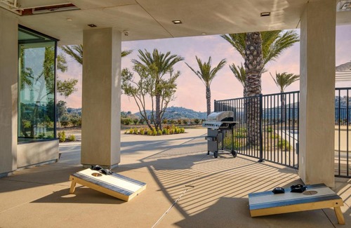 Temecula House | Oasis Del Sol by AvantStay Pool, Hot Tub, Views, Outdoor Dining, Open Spaced Living Area