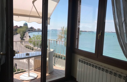 San Nicolo House | Oasis Golden Lagoon Chalet