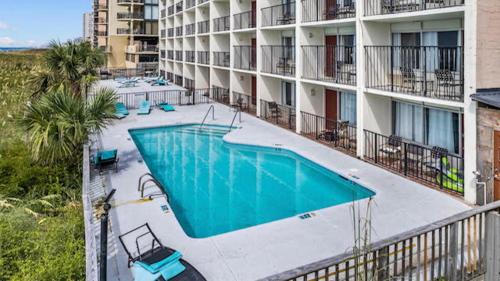 Crescent Beach Hotel | Oasis Hotel