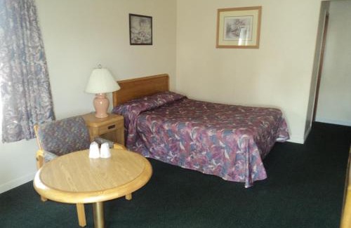 Niagara Falls Hotel | Oasis Motel by The Falls