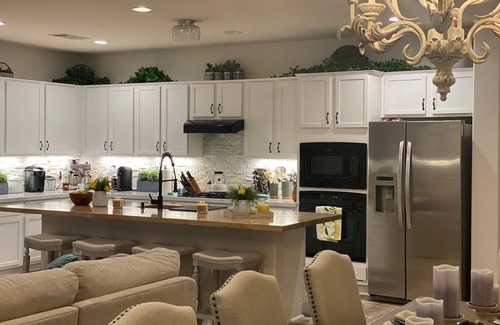 Paradiso House | Oasis of Coachella Valley 4-bedroom + 2 bath w/fitness room, greenhouse & more