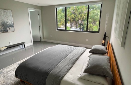 Tarpon River House | Oasis of Modern Luxury in Upscale Neighborhood!